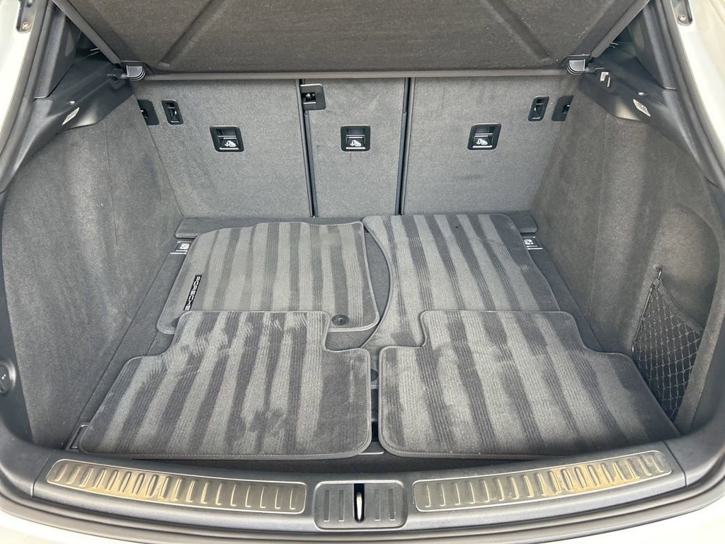 Used 2022 Porsche Macan image 33