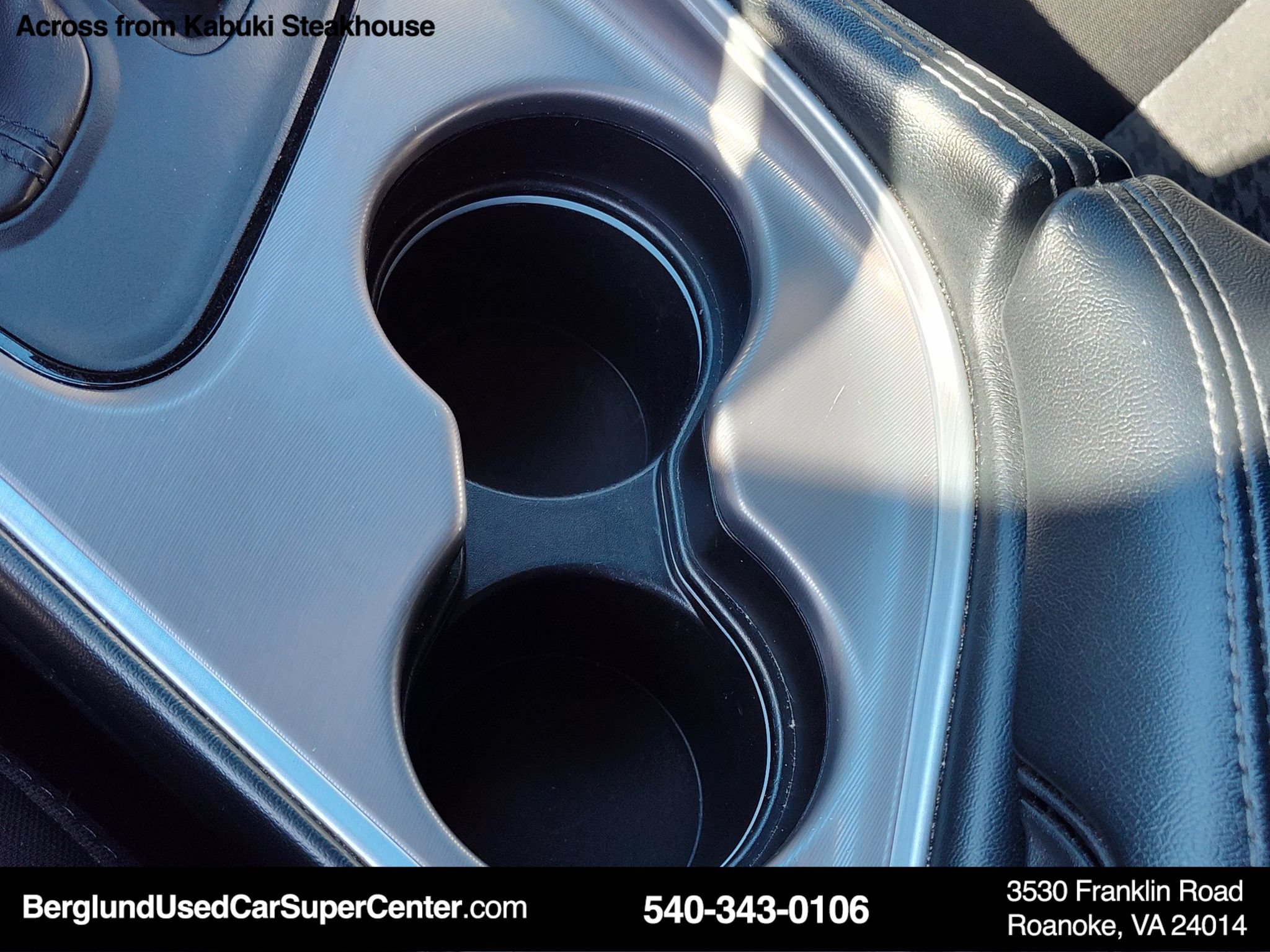 Used 2022 Dodge Challenger GT RWD image 30