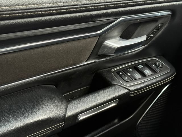 Used 2024 RAM 1500 Laramie AWD/4WD image 33