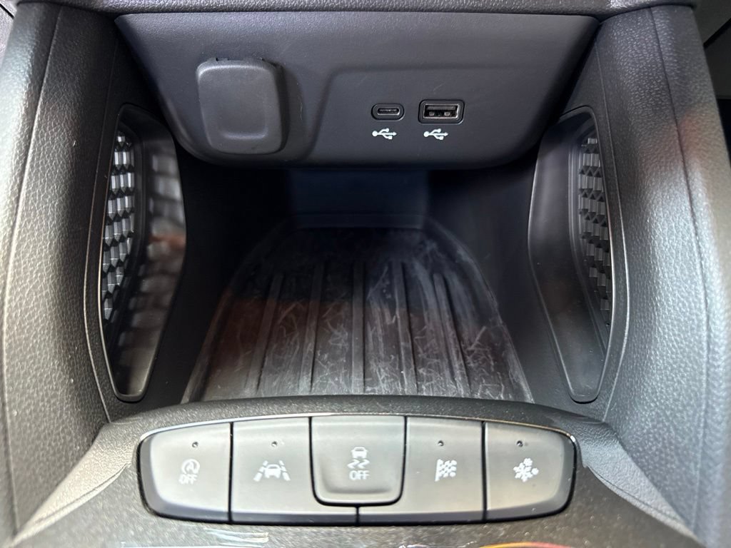 Used 2025 Chevrolet TrailBlazer LT w/ LPO, Blackout Package FWD image 14