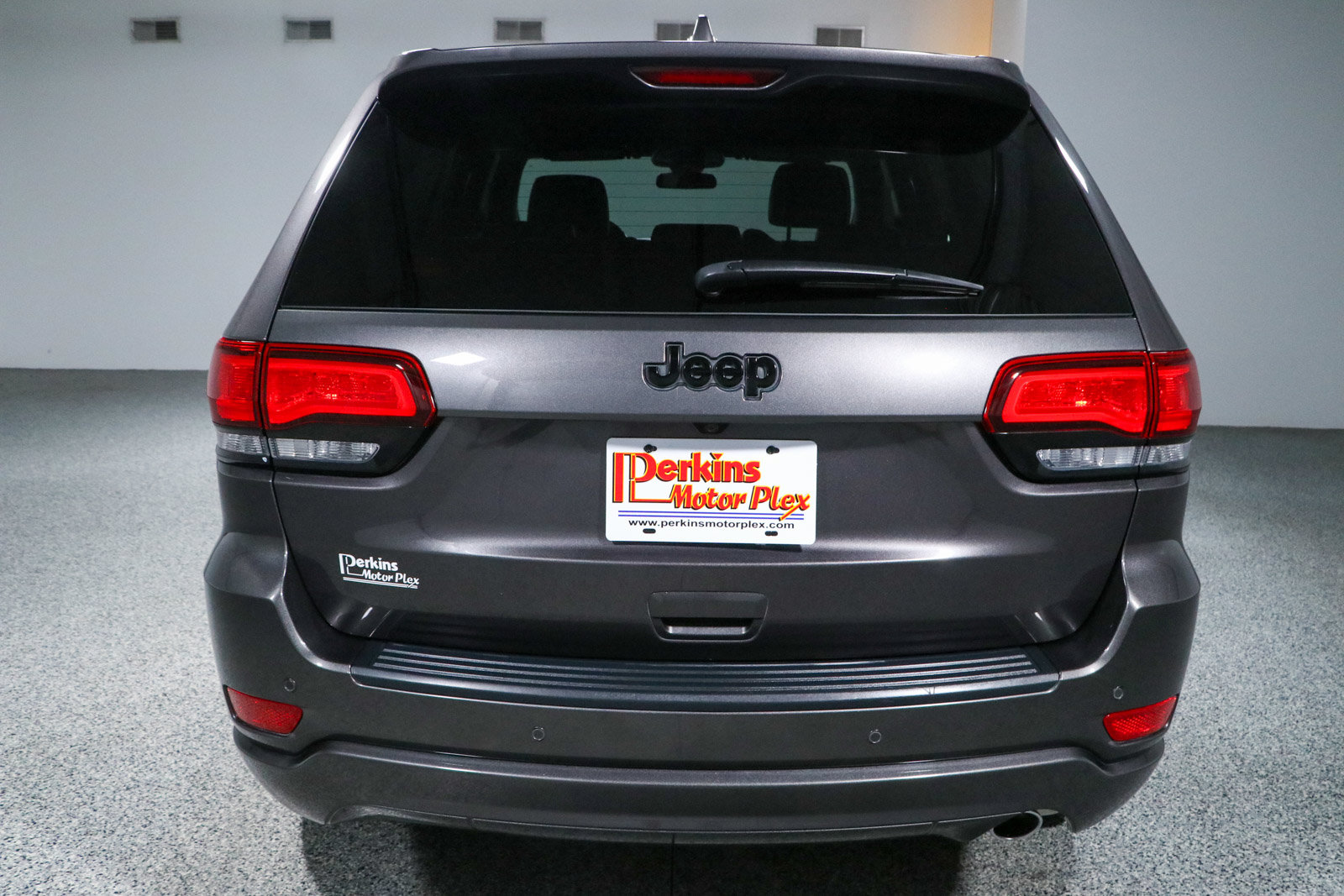 Used 2021 Jeep Grand Cherokee Laredo X RWD image 8