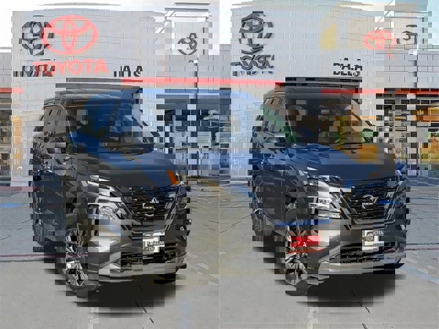 Used 2023 Nissan Rogue SV