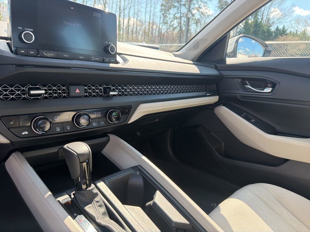 Used 2024 Honda Accord EX image 17