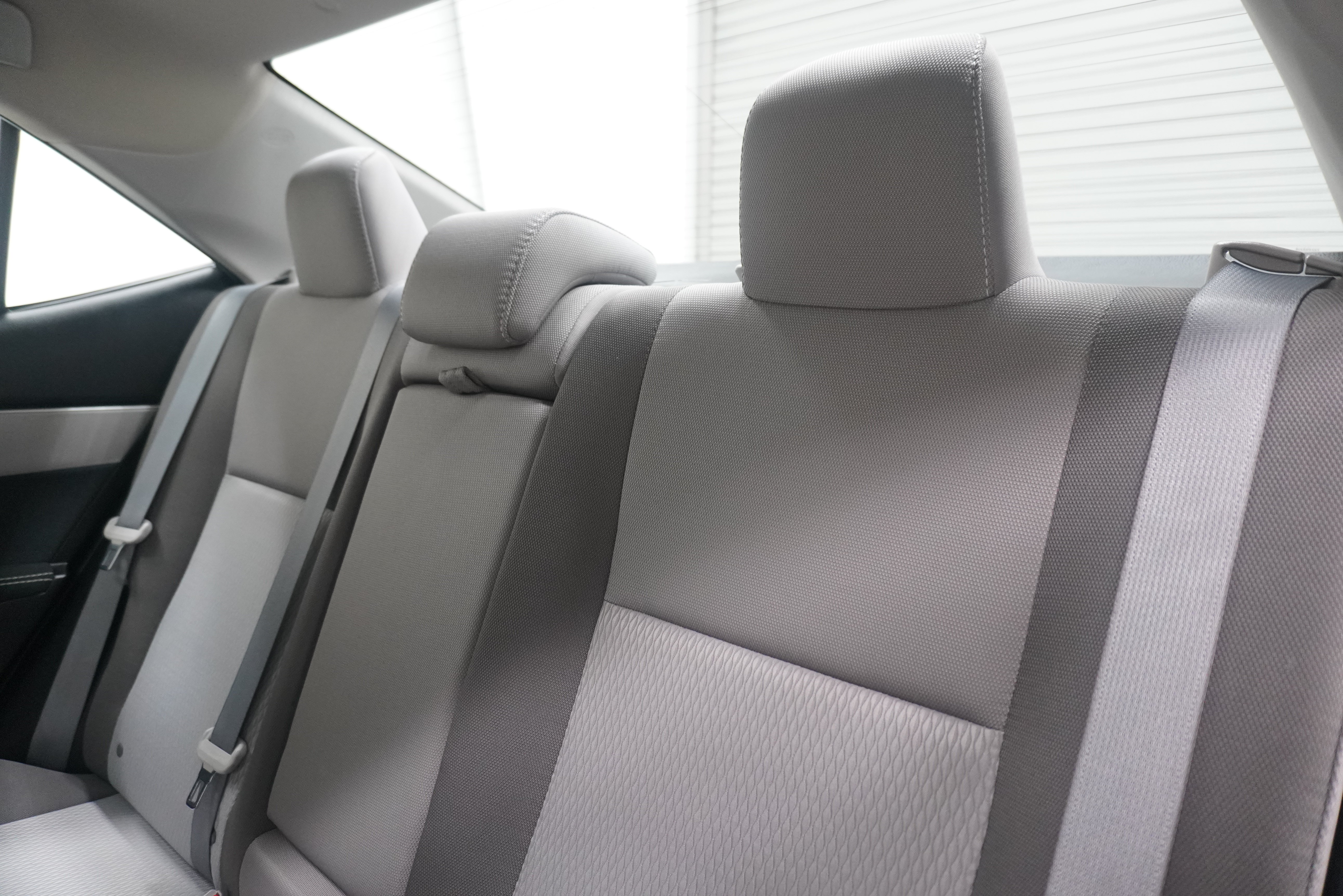 Used 2017 Toyota Corolla LE FWD image 13
