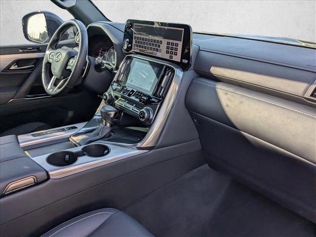 Used 2023 Lexus LX 600 F Sport image 21