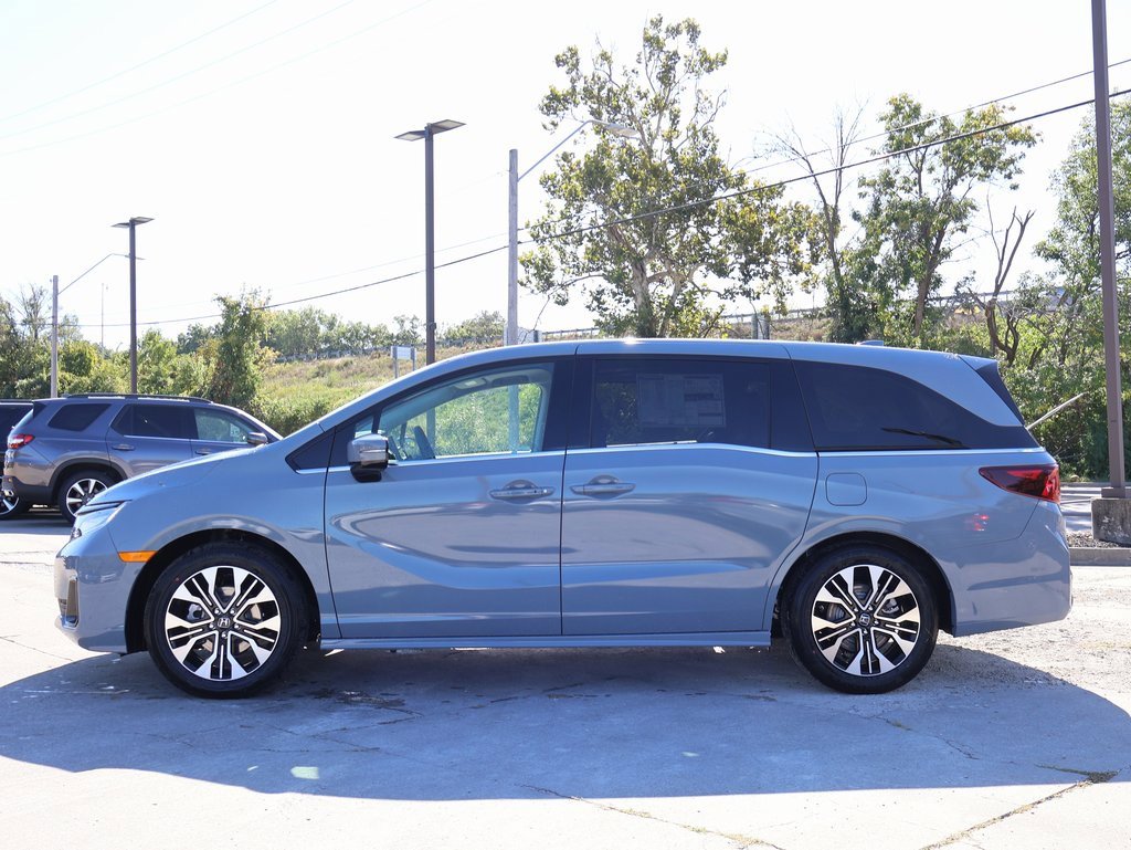 New 2026 Honda Odyssey Elite image 3
