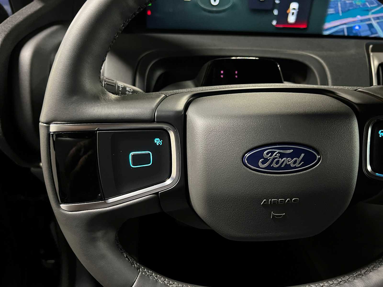 Used 2025 Ford Expedition Active AWD/4WD image 30