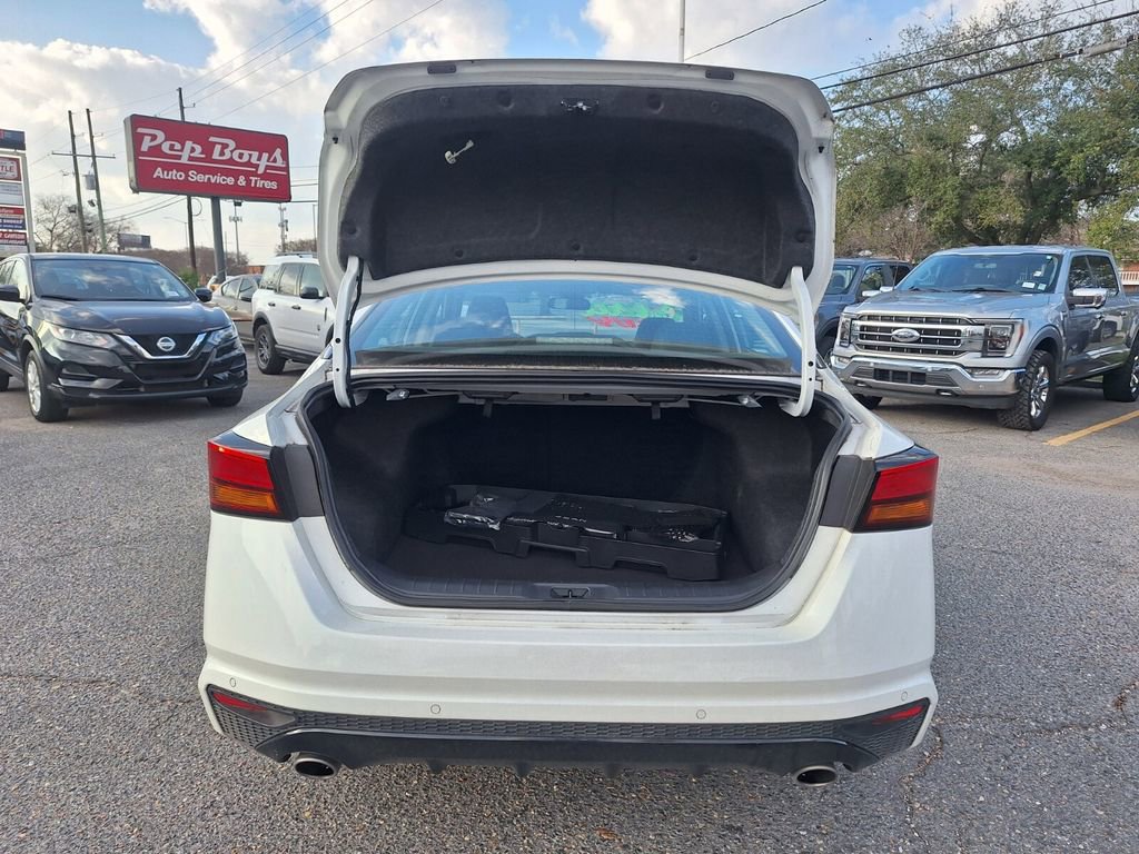 Certified 2025 Nissan Altima 2.5 SR image 26