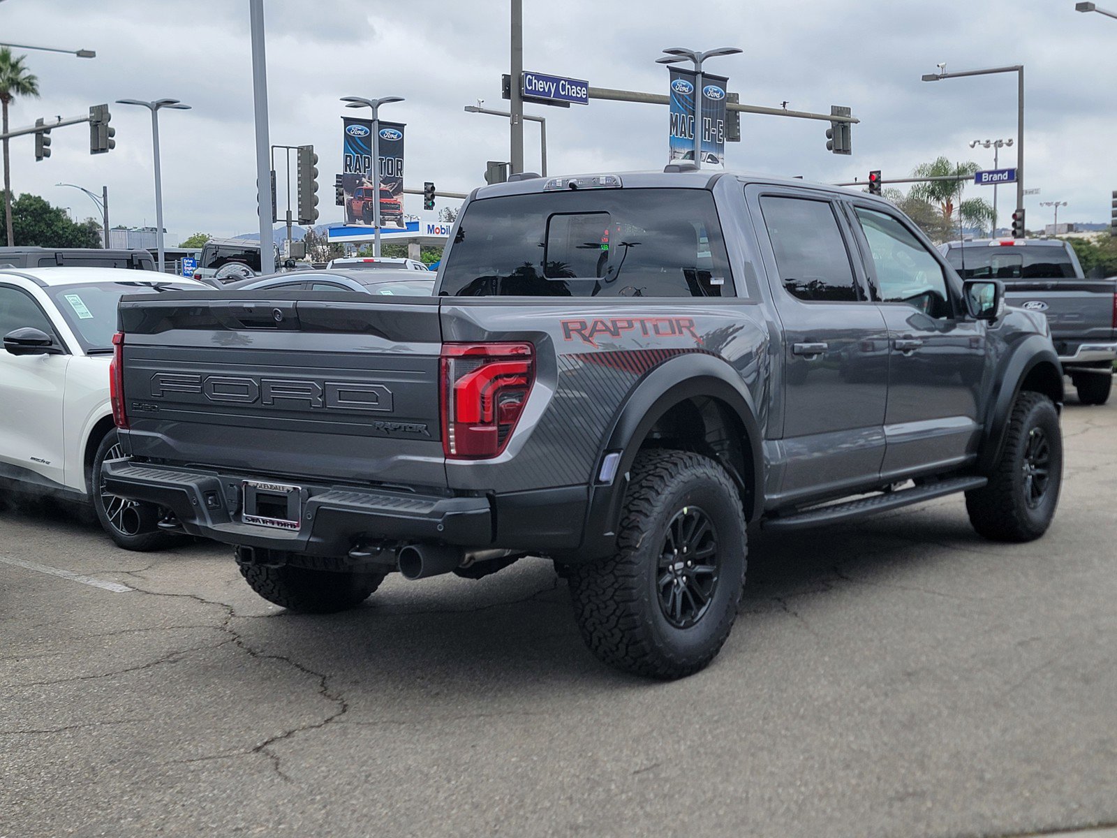 New 2025 Ford F150 Raptor image 4