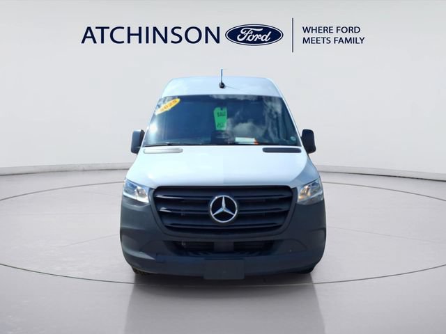 Used 2025 Mercedes-Benz Sprinter 2500 image 2