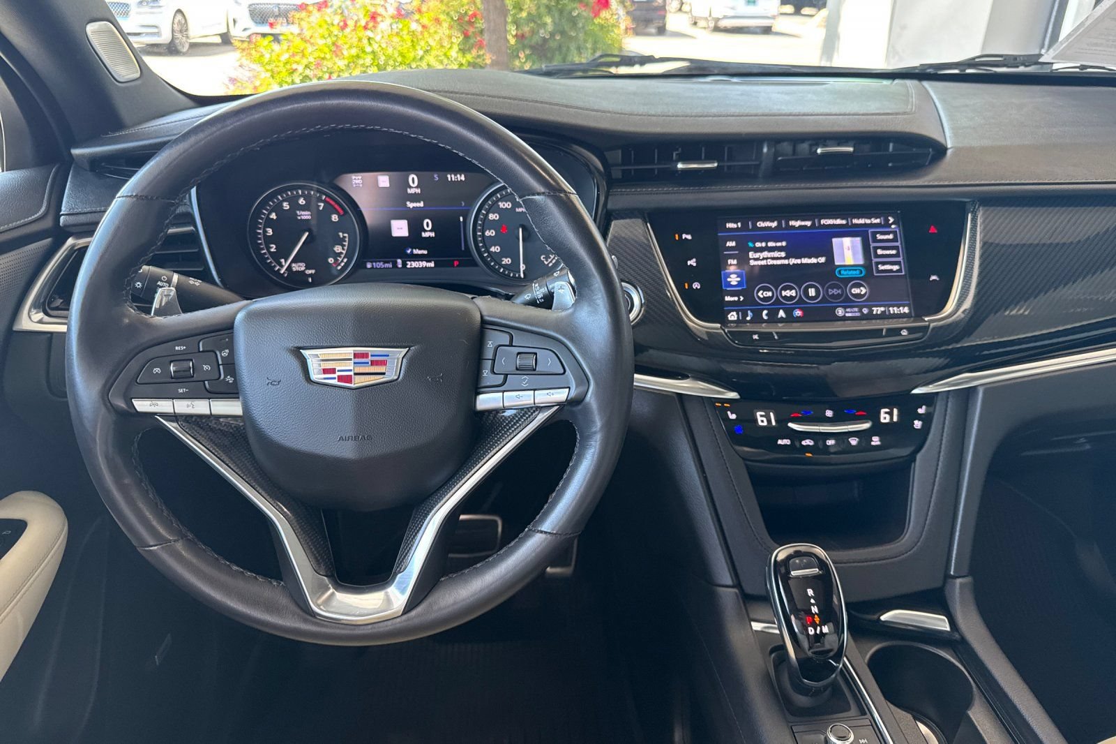 Used 2023 Cadillac XT6 Sport w/ Technology Package AWD/4WD image 16