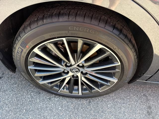 Used 2025 Lexus ES 350 w/ Premium Package image 13