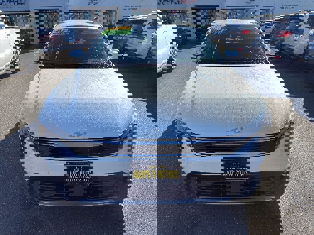 Used 2025 Kia K4 EX image 9