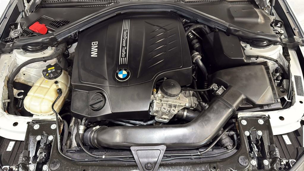 Used 2015 BMW 335i xDrive Sedan AWD/4WD image 32