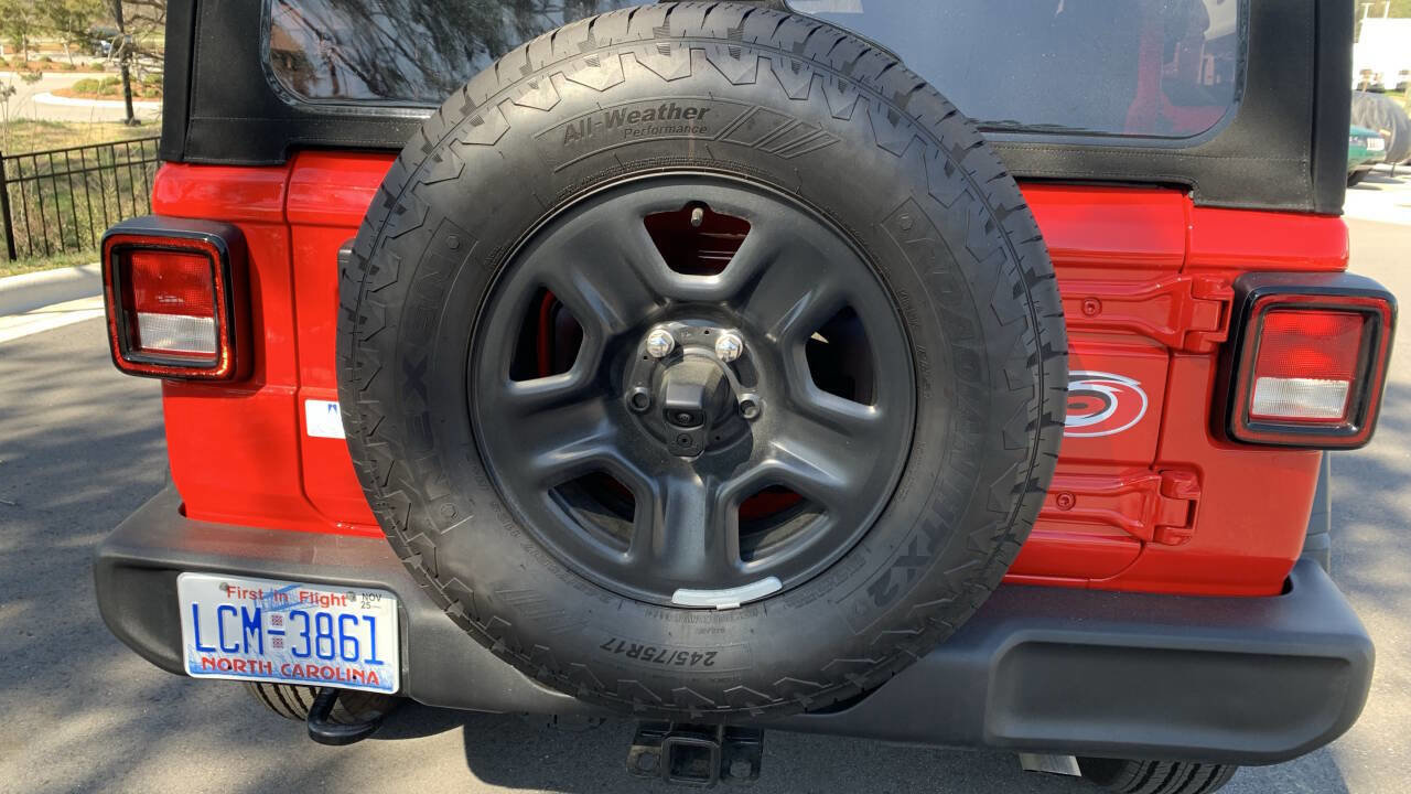 Used 2024 Jeep Wrangler Sport image 30