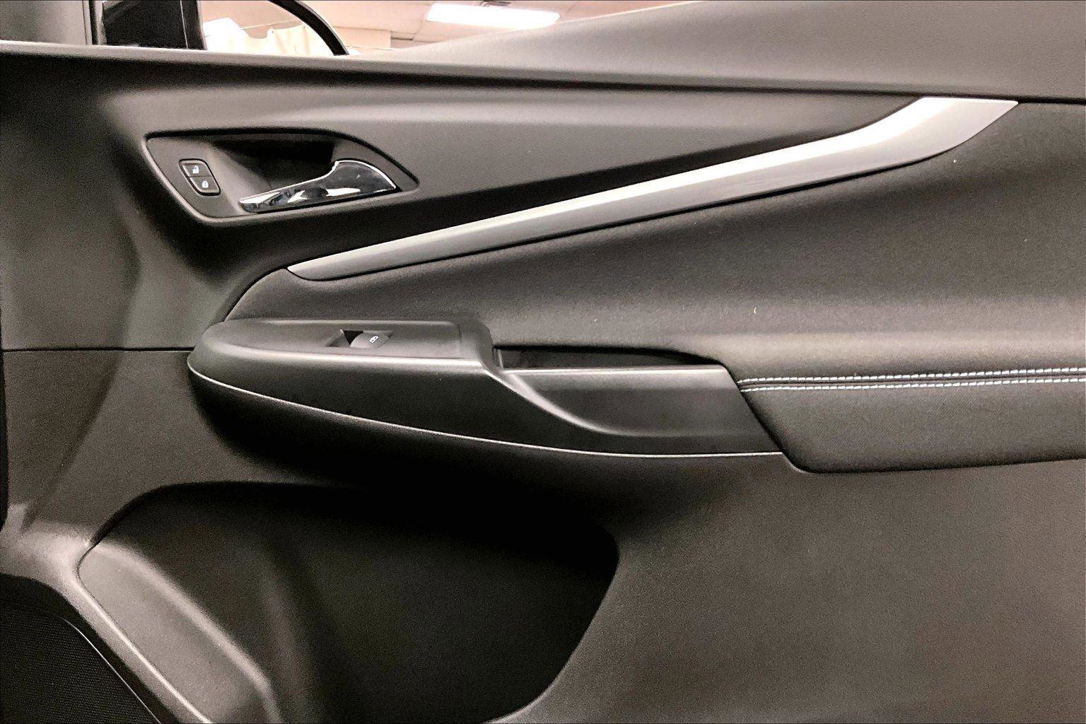 Used 2023 Chevrolet Bolt EUV LT w/ Driver Confidence Package image 23