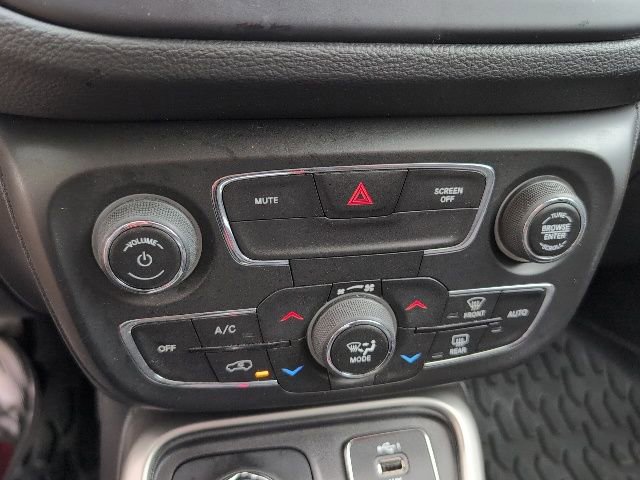 Used 2021 Jeep Compass Sport image 20