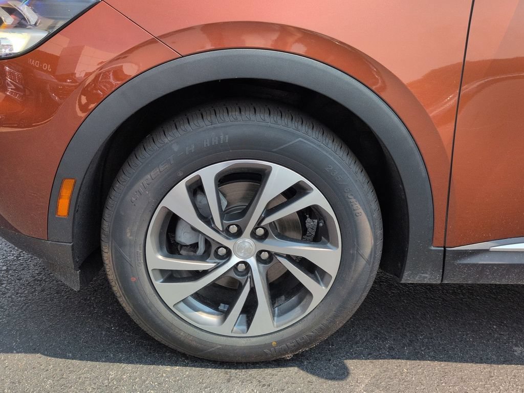 Used 2021 Buick Envision Essence w/ Technology Package I AWD/4WD image 13
