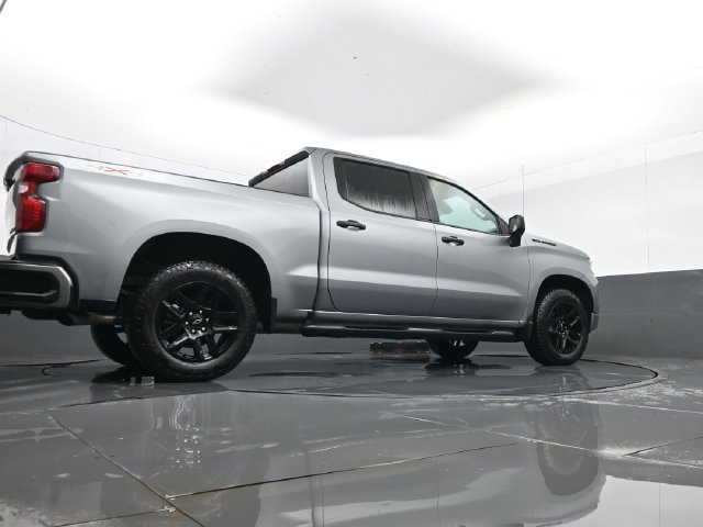 Used 2024 Chevrolet Silverado 1500 Custom w/ Turbomax Blackout Package AWD/4WD image 22