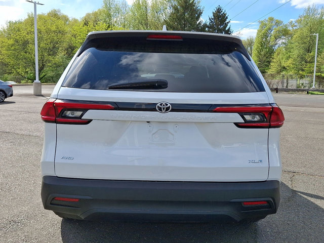 Used 2024 Toyota Grand Highlander XLE AWD/4WD image 24