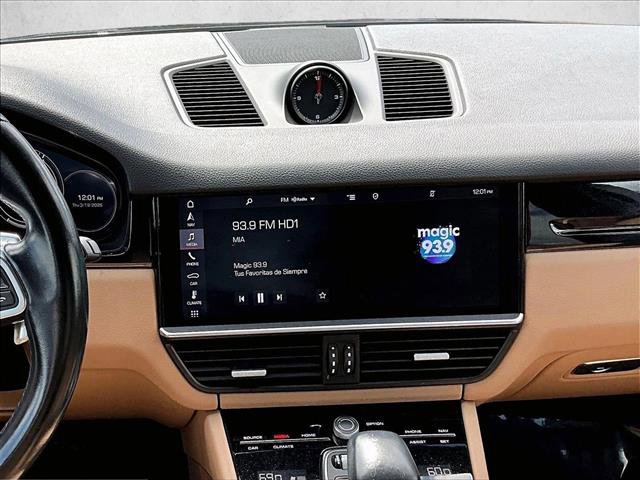 Used 2020 Porsche Cayenne AWD/4WD image 8