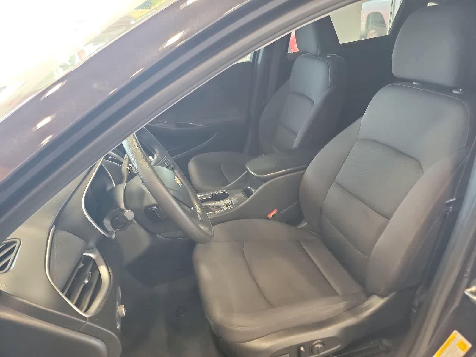 Used 2022 Chevrolet Malibu LT FWD image 12