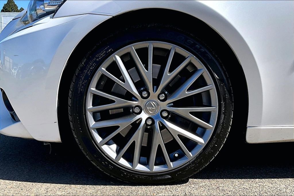 Used 2016 Lexus IS 300 AWD w/ Navigation System Package image 12