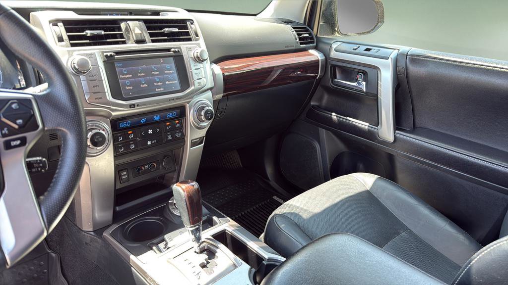 Used 2017 Toyota 4Runner Limited AWD/4WD image 25