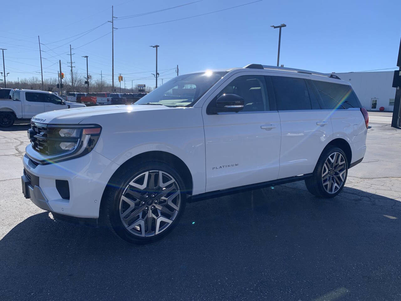 Used 2025 Ford Expedition Platinum w/ Platinum Ultimate Package image 4