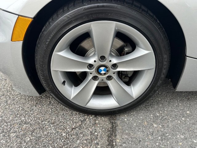Used 2006 BMW Z4 3.0i image 11