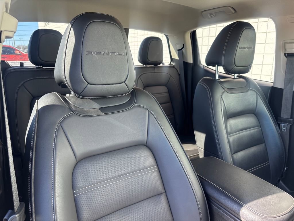Used 2021 GMC Canyon Denali image 17