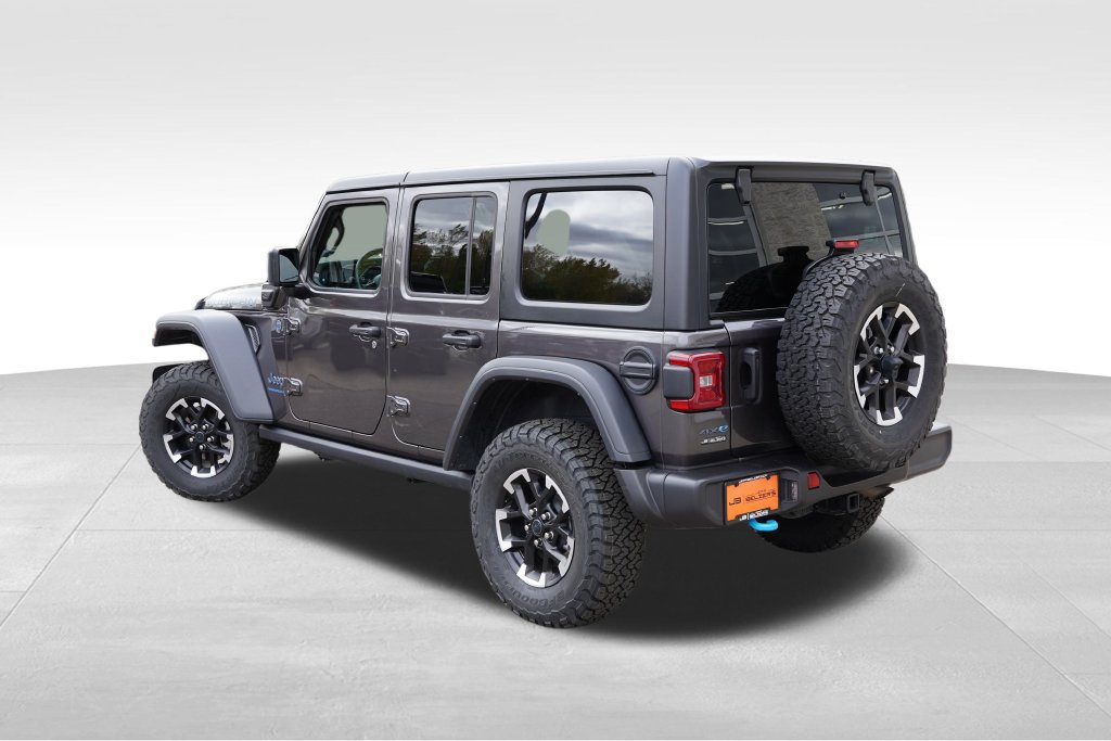 Used 2024 Jeep Wrangler Unlimited Rubicon 4xe AWD/4WD image 7