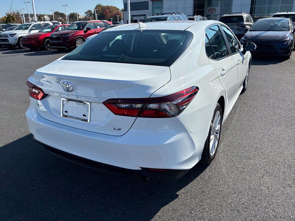 Used 2024 Toyota Camry LE FWD image 9