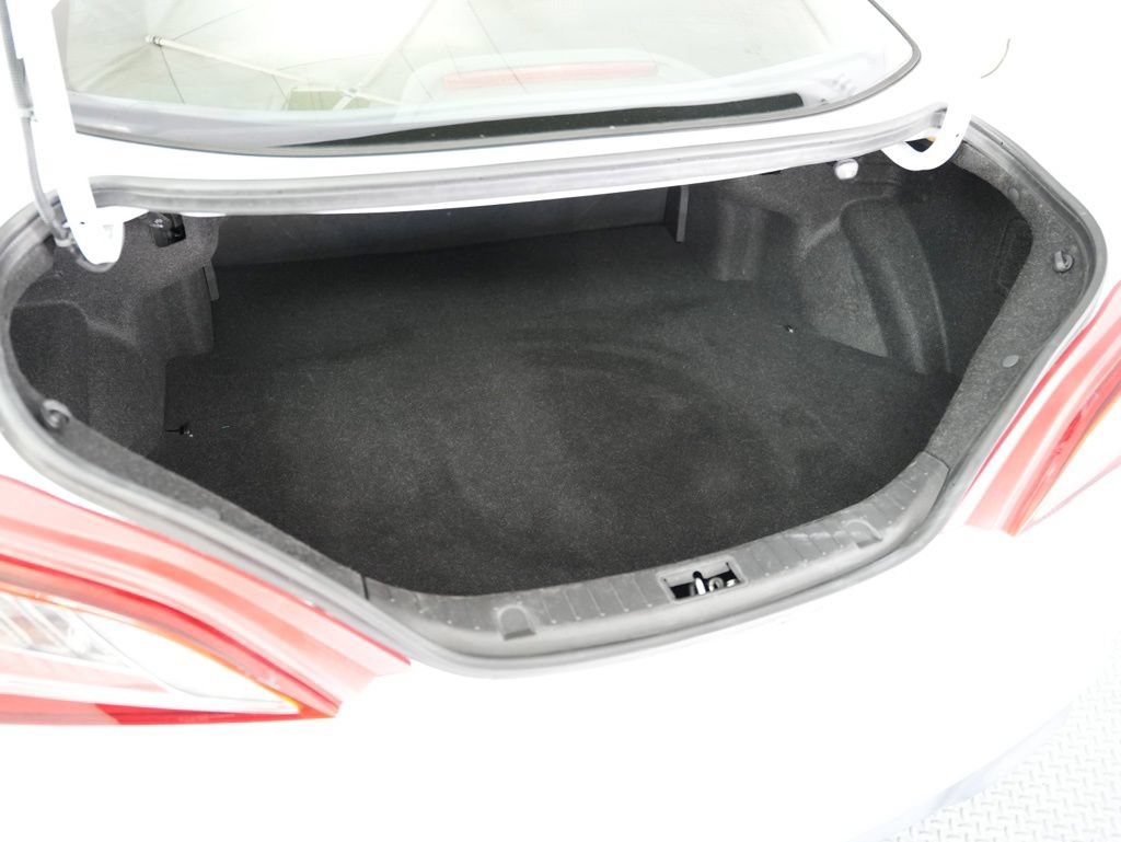 Used 2015 Hyundai Genesis 3.8 RWD image 34