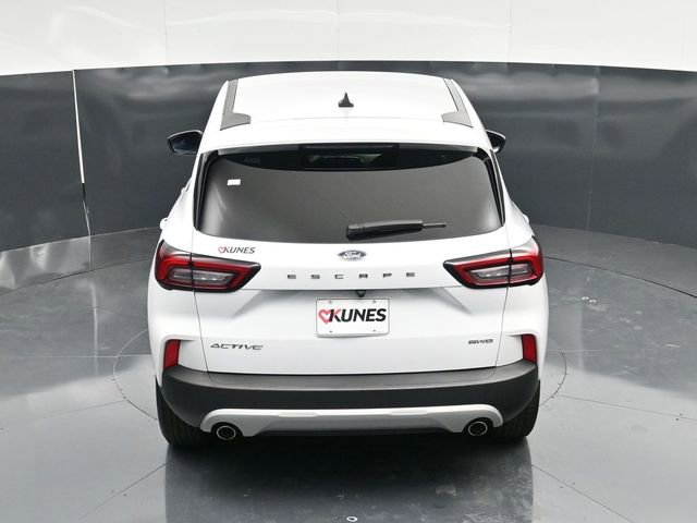 Used 2025 Ford Escape Active AWD/4WD image 48