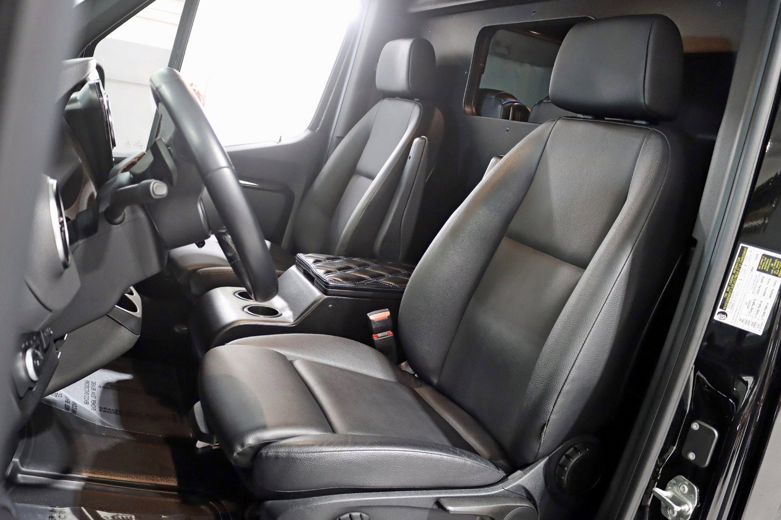 Used 2019 Mercedes-Benz Sprinter 170 image 23