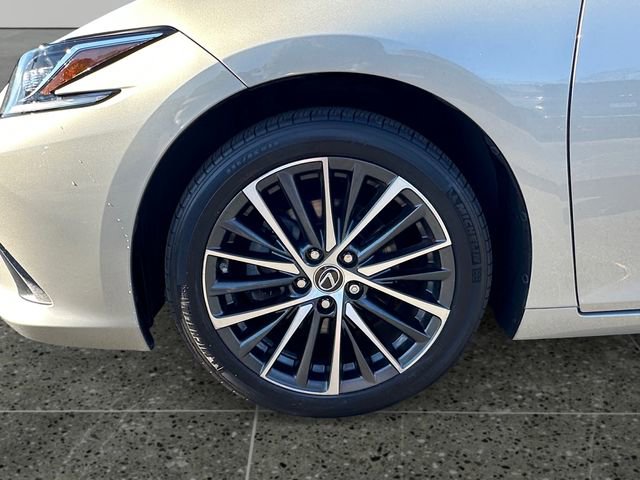 Used 2022 Lexus ES 350 w/ Premium Package image 14