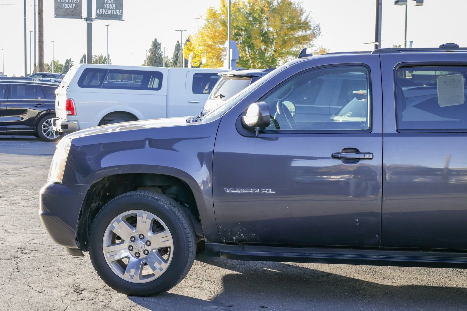 Used 2011 GMC Yukon XL SLT AWD/4WD image 8