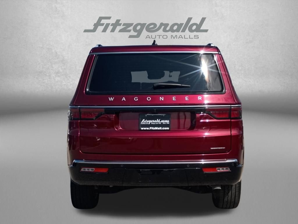 Used 2024 Jeep Wagoneer Series III AWD/4WD image 6