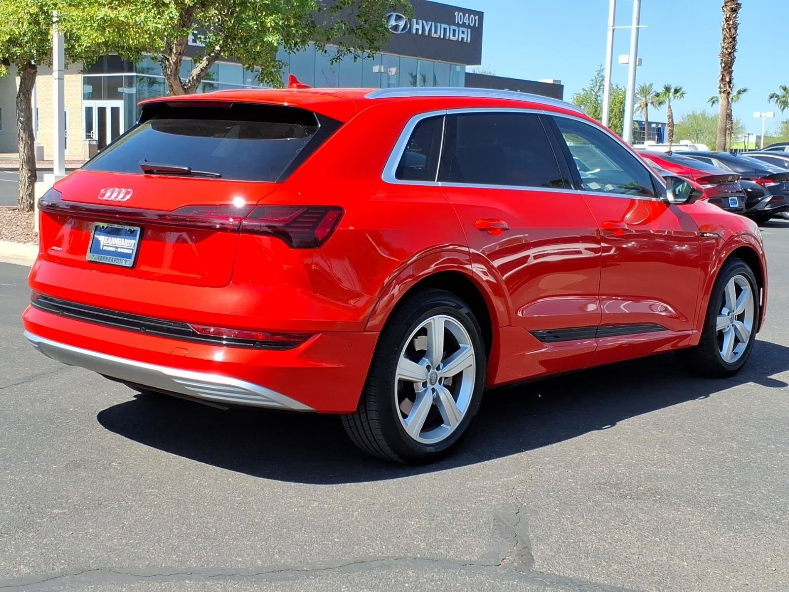 Used 2019 Audi e-tron Prestige AWD/4WD image 5