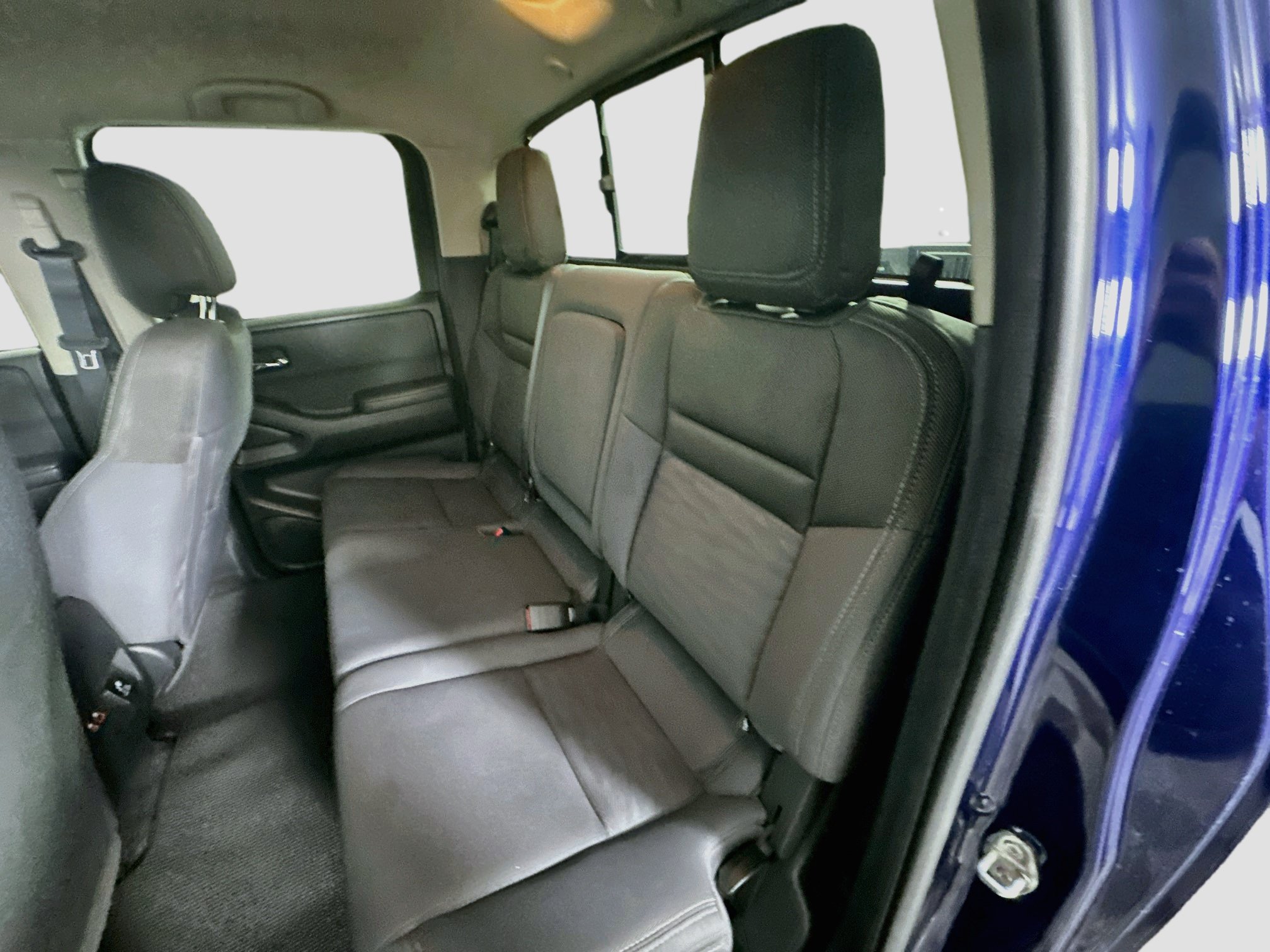 Used 2023 Nissan Frontier SV w/ Technology Package AWD/4WD image 26
