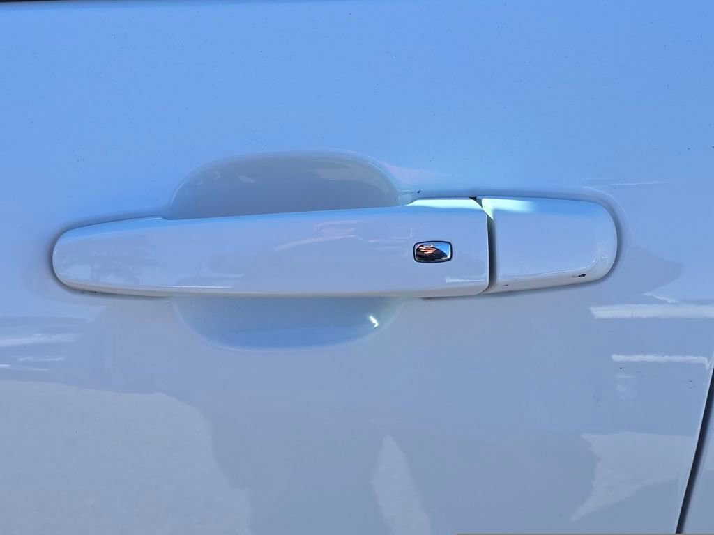 Used 2018 Chevrolet Equinox LS image 10