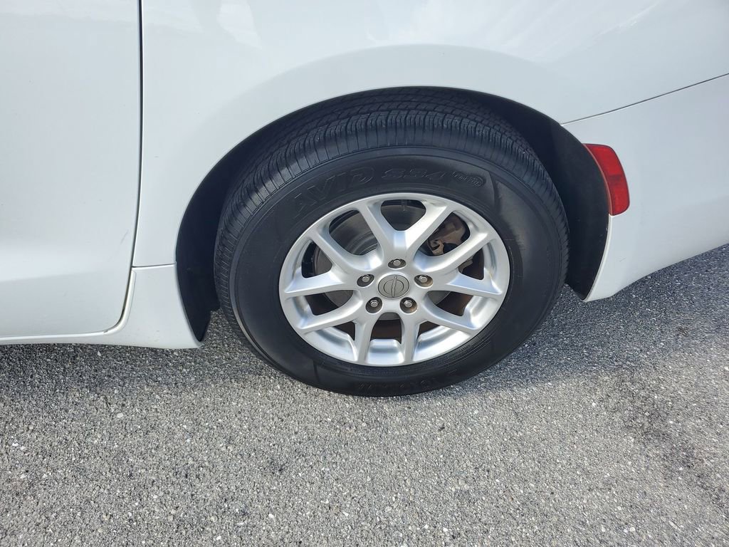 Used 2019 Chrysler Pacifica LX image 20