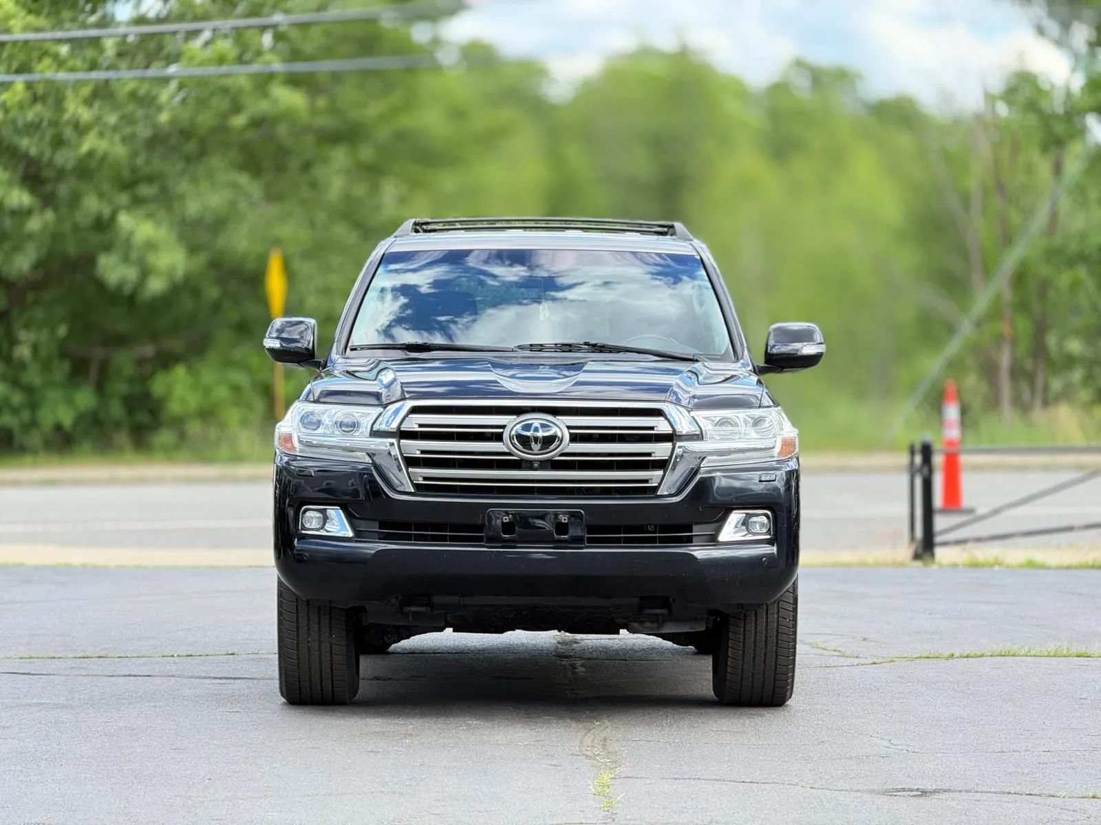 Used 2016 Toyota Land Cruiser w/ Four Season Floor Mat Package AWD/4WD image 2