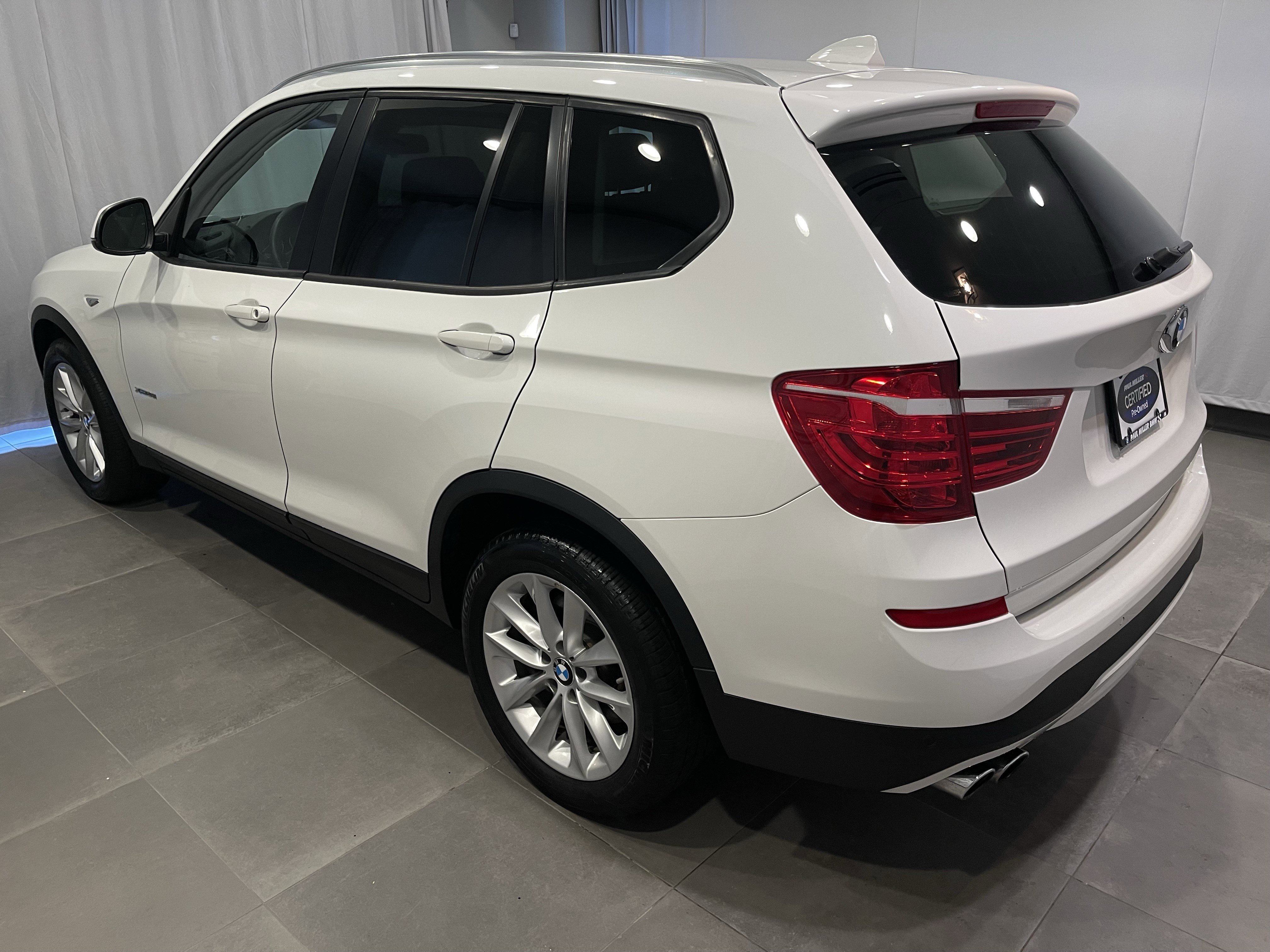 Used 2016 BMW X3 xDrive28i AWD/4WD image 4