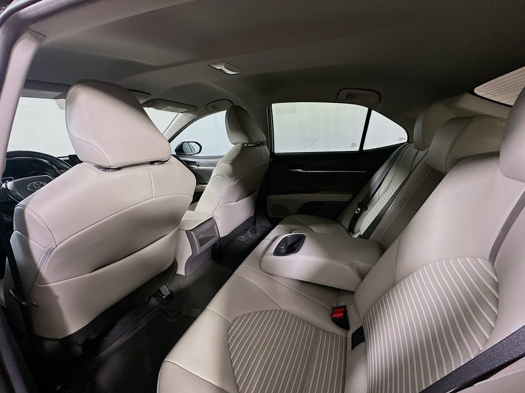Used 2024 Toyota Camry SE FWD image 13