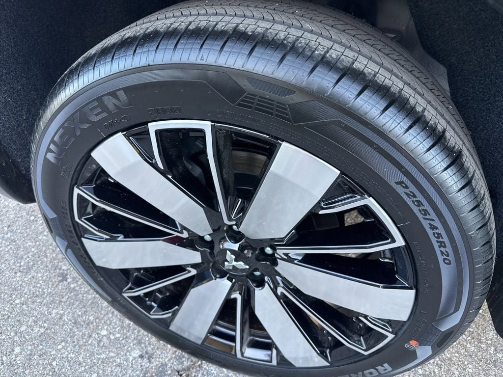 New 2026 Mitsubishi Outlander SE FWD image 12