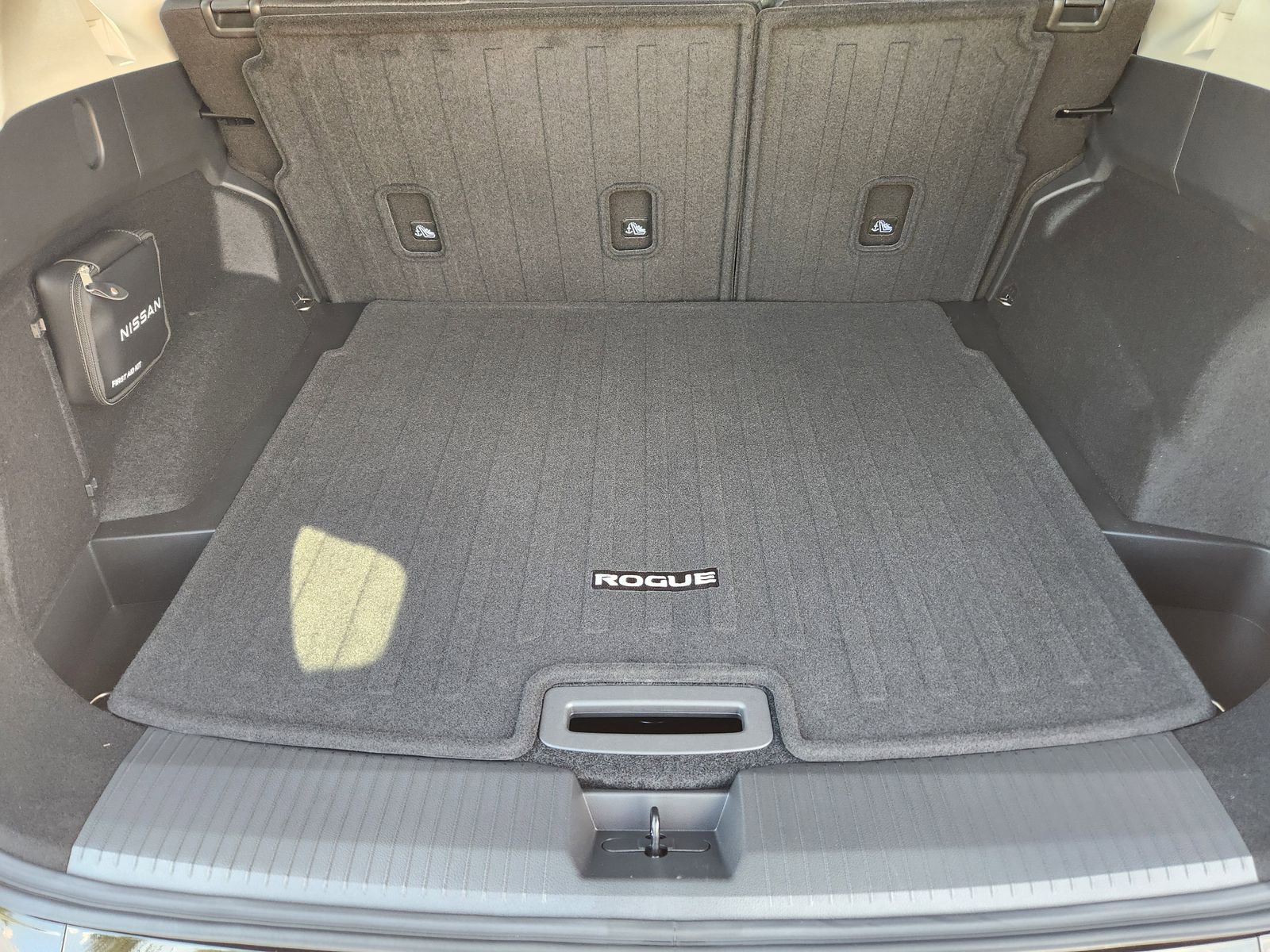 New 2026 Nissan Rogue SV w/ Cold Weather Package image 26