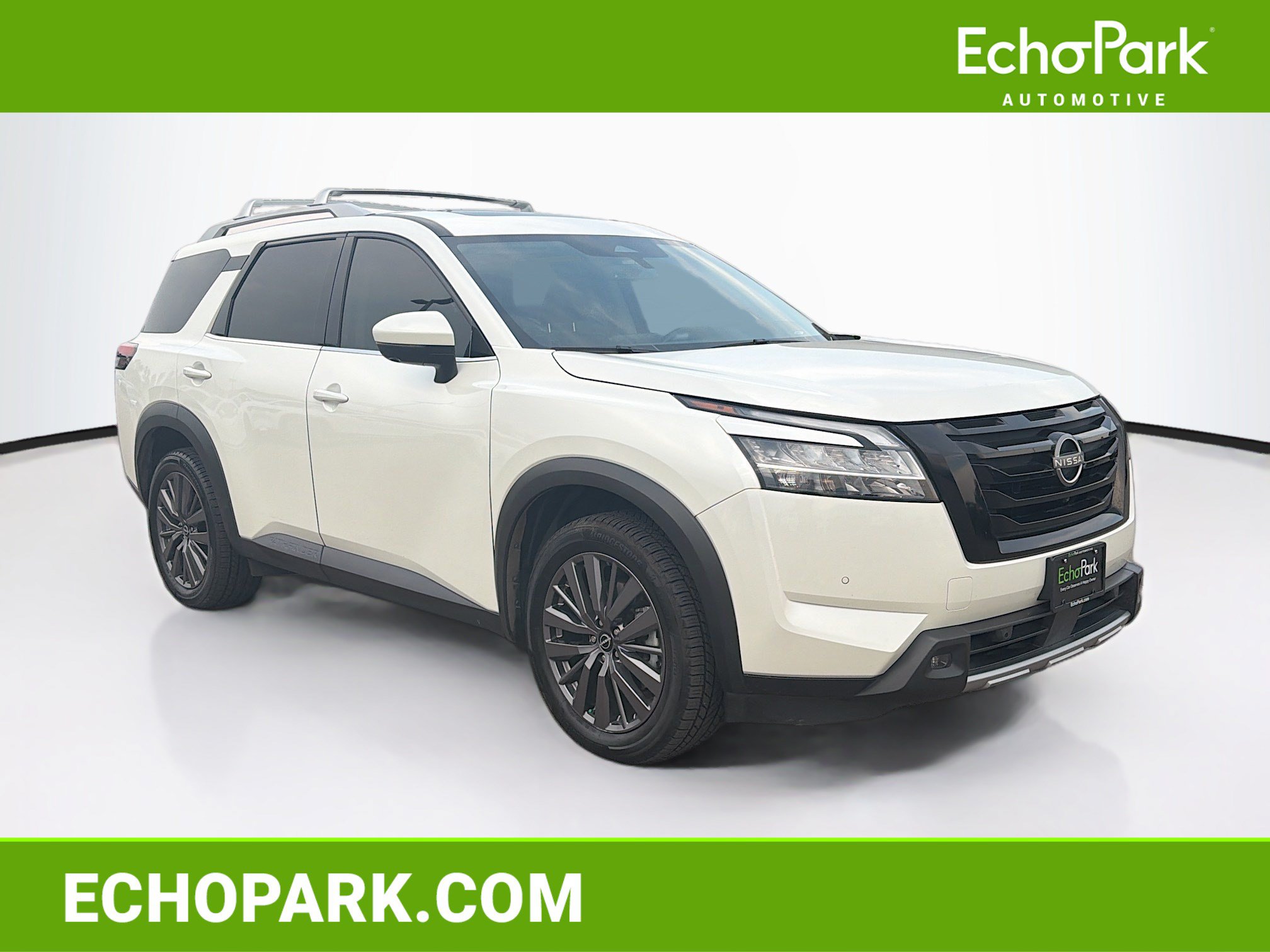 Used 2023 Nissan Pathfinder SL w/ SL Premium Package AWD/4WD image 1