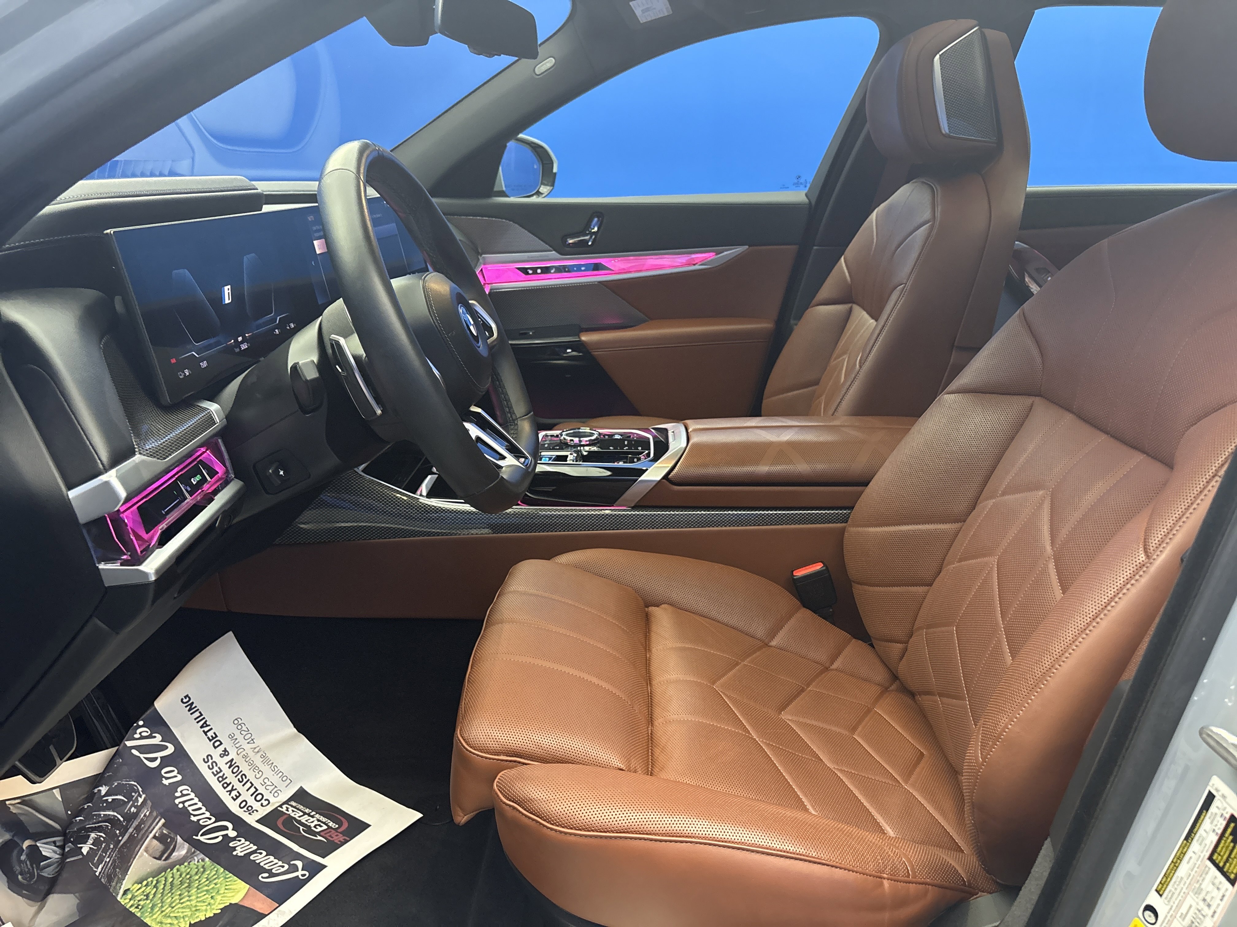 Used 2023 BMW i7 xDrive60 AWD/4WD image 12